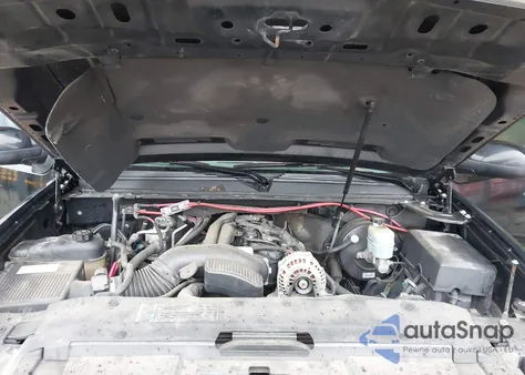 2009 Chevrolet Suburban 1500 Lt2 z USA, uszkodzony, nr VIN 1GNFK263X9R119210